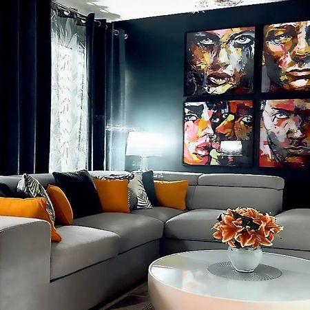 Apartament Bienvenue Chez Maxime Saint-Denis Zewnętrze zdjęcie