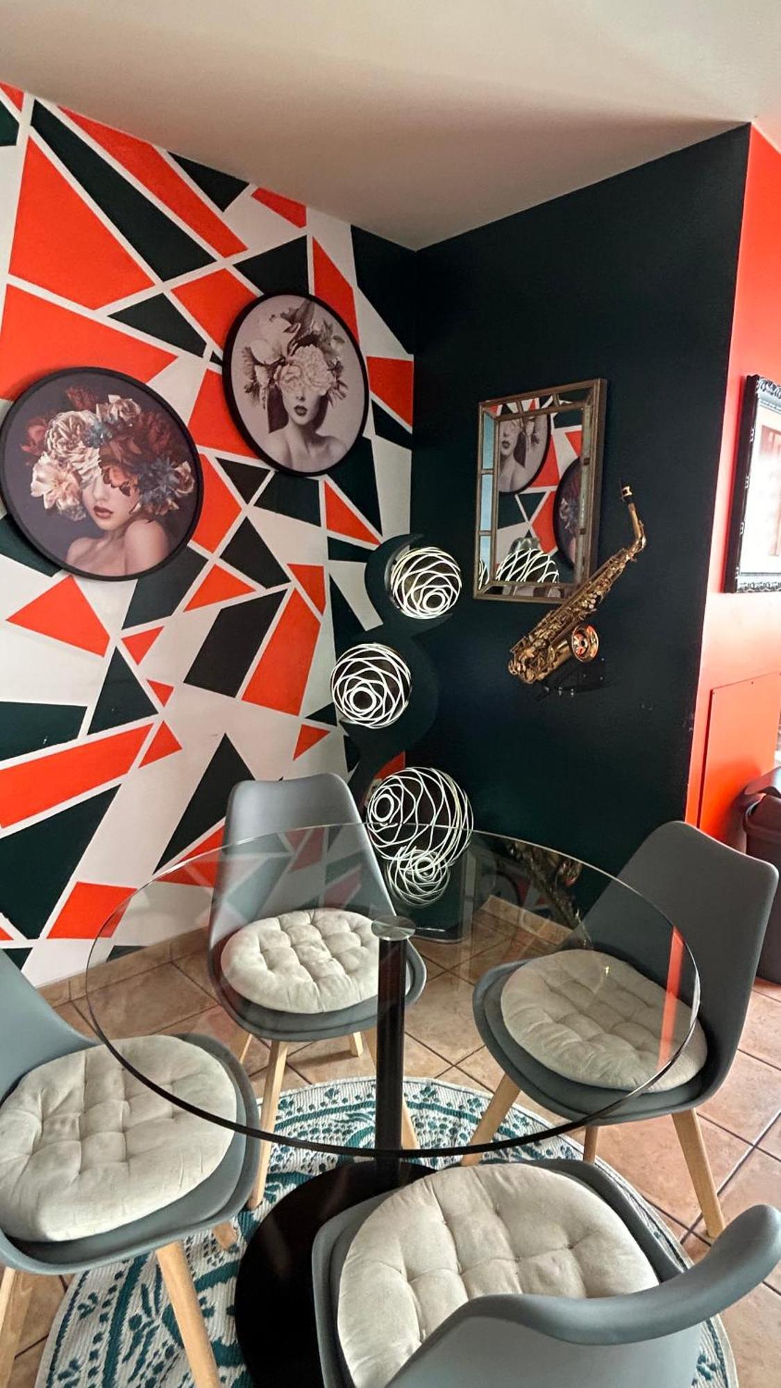 Apartament Bienvenue Chez Maxime Saint-Denis Zewnętrze zdjęcie