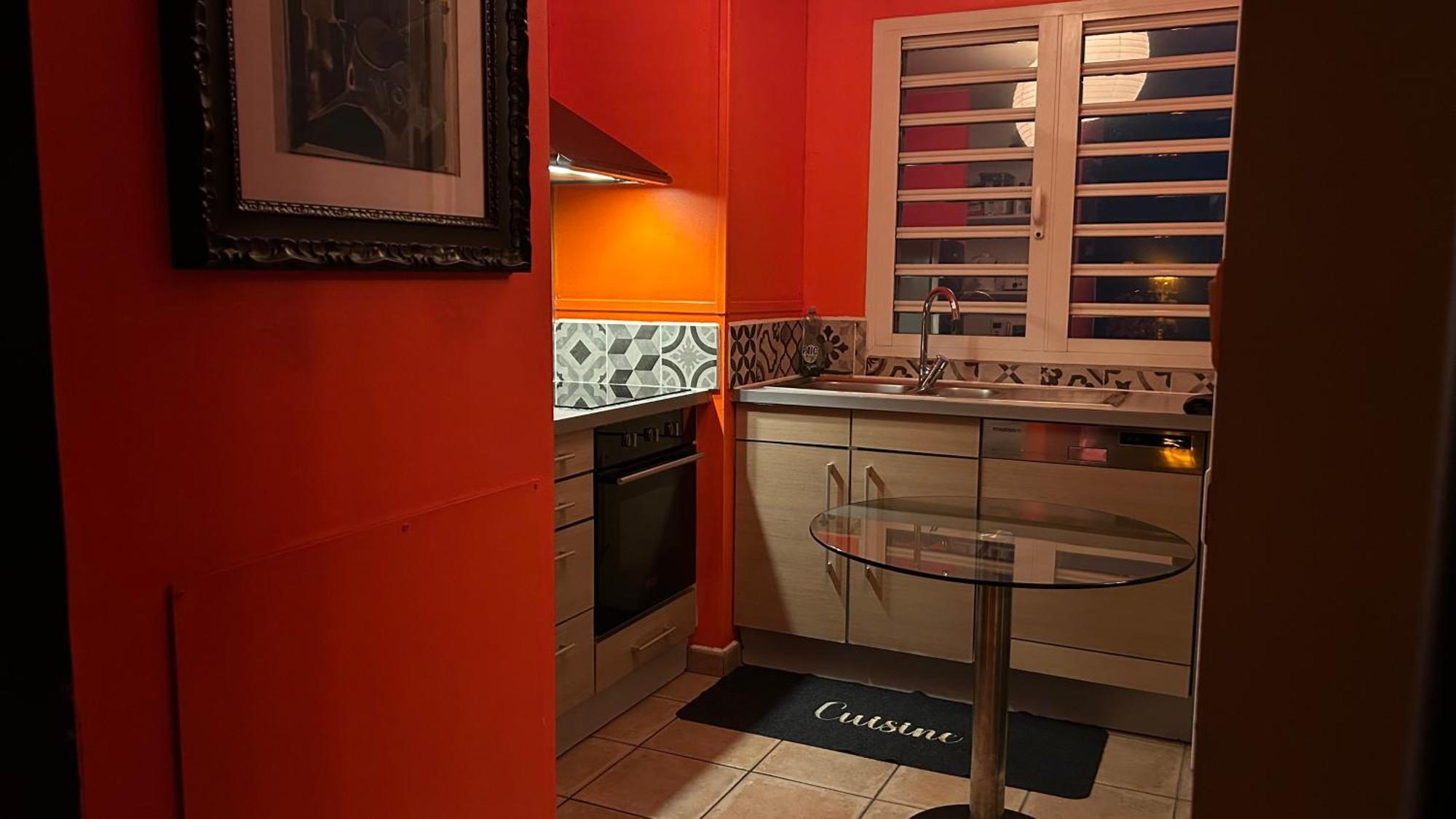 Apartament Bienvenue Chez Maxime Saint-Denis Zewnętrze zdjęcie
