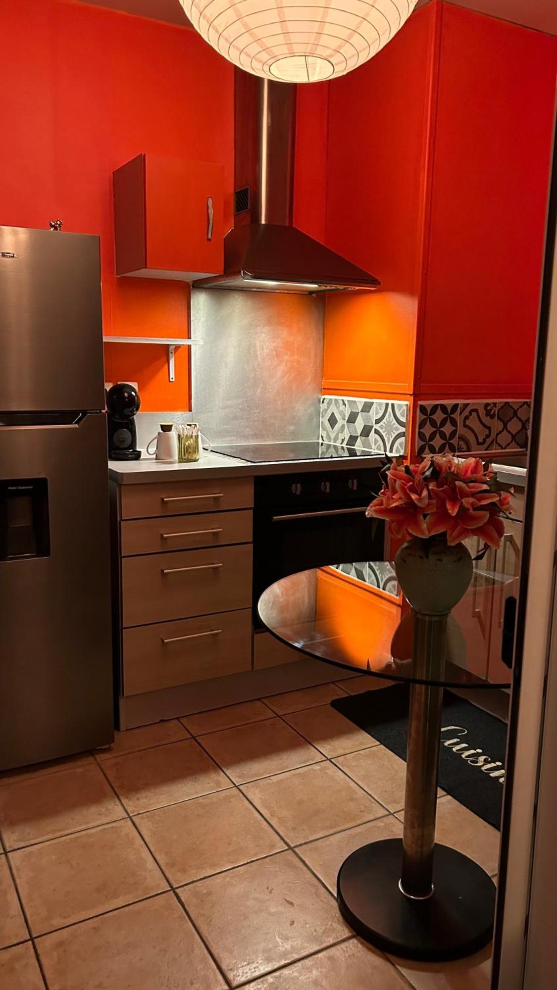 Apartament Bienvenue Chez Maxime Saint-Denis Zewnętrze zdjęcie
